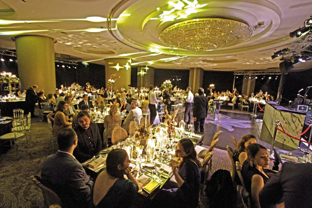 Zeynep Tuna ve Asil Temel  Görkemli Bir Törenle Evlendi - 106838