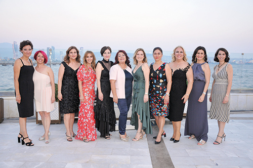 Şeniz Bektur, Hülya İzci, Nevra Suner, Derya Kızak, Göksu Soykan, Dilek Aslan, Tuğba Türköz, Özgül Sağol, Dilden Göksu, Ebru Kılınç, Pervin Karakaş