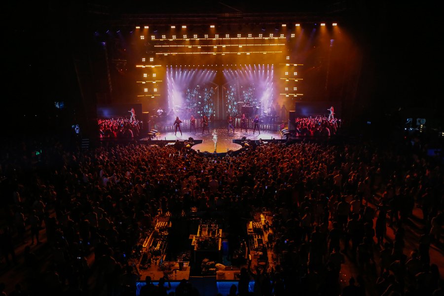 1565132885_jennifer_lopez___regnum_carya_4