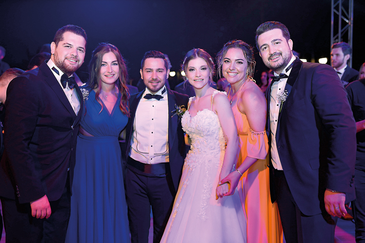 Badur ve Özcan ailesinin en mutlu günü - 114044