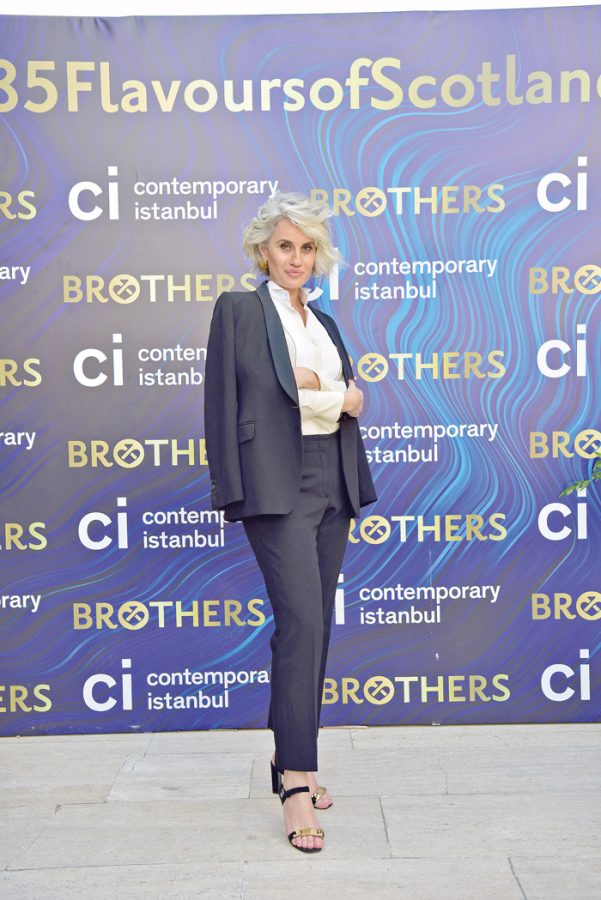 Contemporary İstanbul Ve Brothers  İstanbul’un Sanat Sezonunu Muhteşem Bir Etkinlikle Açtı - 116781