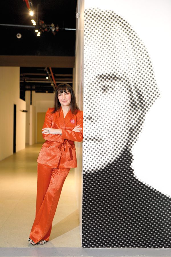 POP ART’IN ÖNCÜSÜ ÜNLÜ SANATÇI ANDY WARHOL SERGİSİ BİR PARTİYLE AÇILDI - 120819
