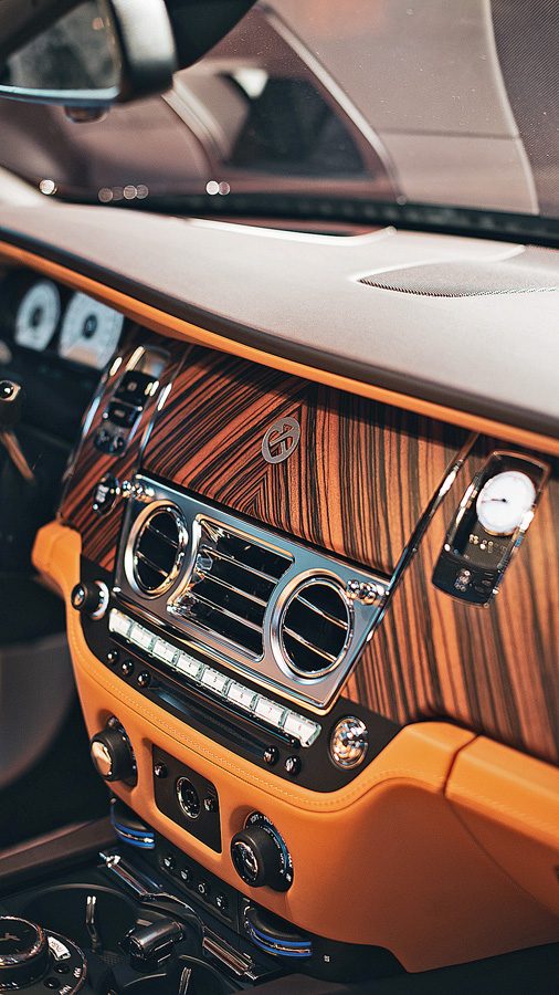 ROLLS-ROYCE MOTOR CARS’A BROTHERS DOKUNUŞU - 120863