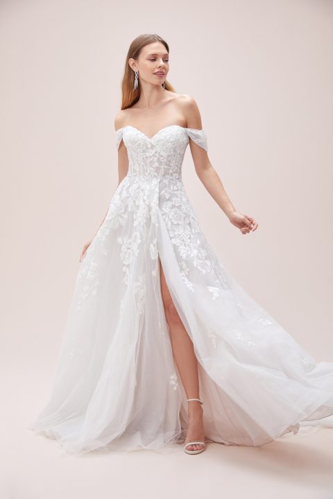 07_11_Oleg_Cassini_Lookbook0326