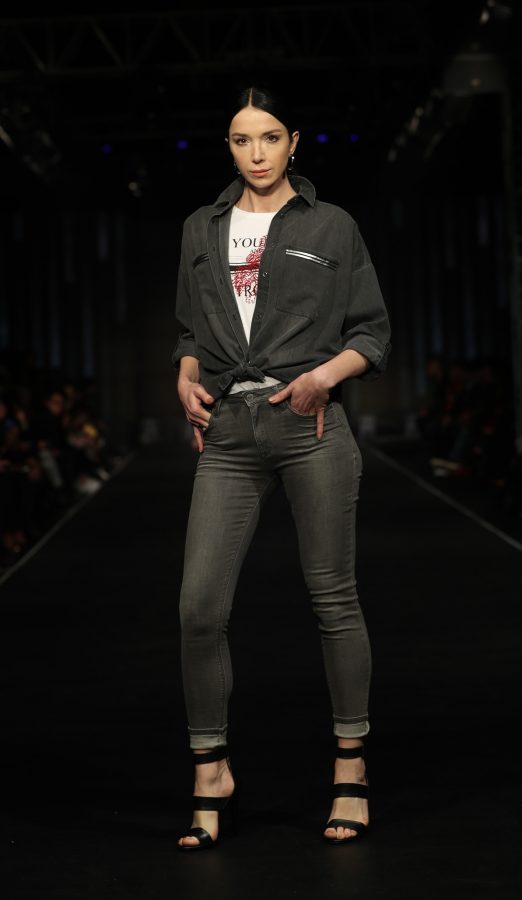 ALSANCAK GARI’NDA MODA RÜZGARI ESTİ, İZMİR FASHION WEEK BÜYÜK İLGİ GÖRDÜ - 122836
