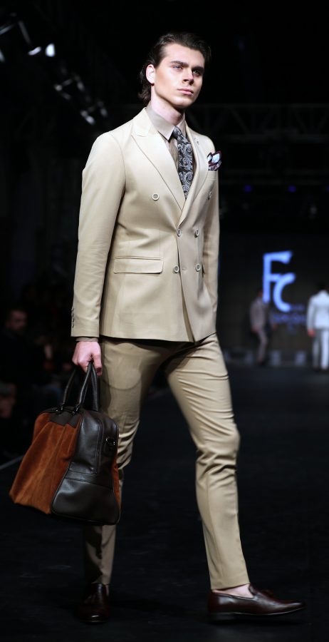 ALSANCAK GARI’NDA MODA RÜZGARI ESTİ, İZMİR FASHION WEEK BÜYÜK İLGİ GÖRDÜ - 122816