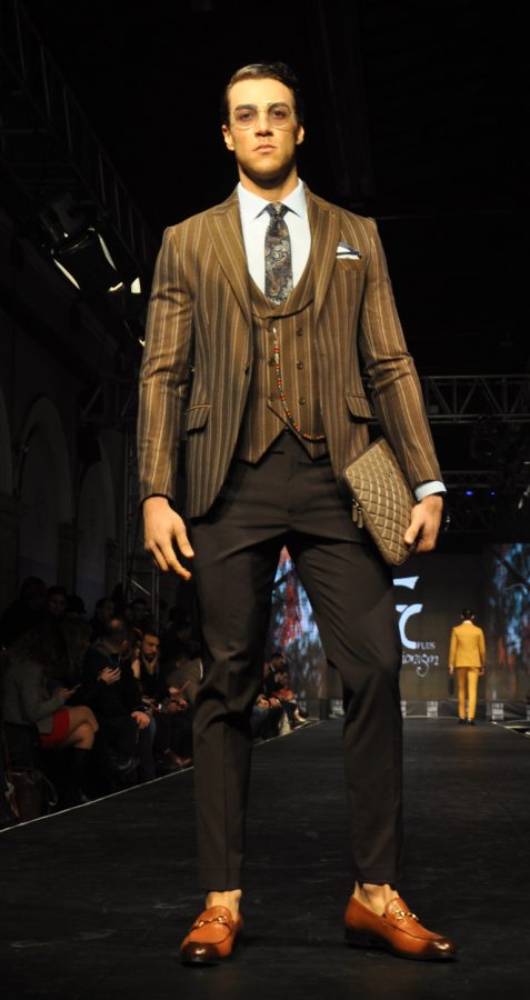 ALSANCAK GARI’NDA MODA RÜZGARI ESTİ, İZMİR FASHION WEEK BÜYÜK İLGİ GÖRDÜ - 122817