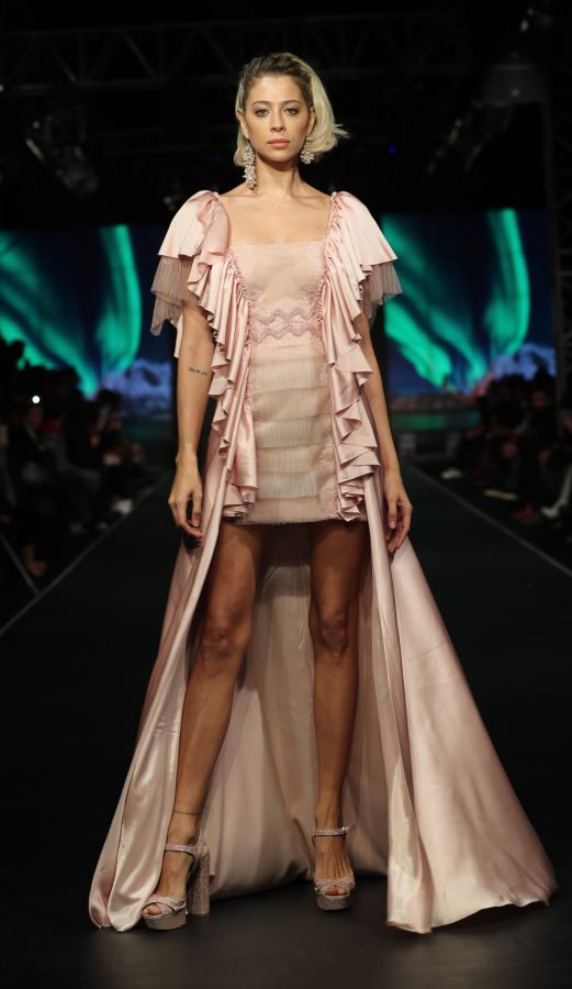ALSANCAK GARI’NDA MODA RÜZGARI ESTİ, İZMİR FASHION WEEK BÜYÜK İLGİ GÖRDÜ - 122847