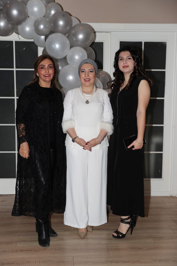 İLKAY ACUN‘A SEVENLERİNDEN KINA GECESİ TADINDA DOĞUM GÜNÜ PARTİSİ - 123390